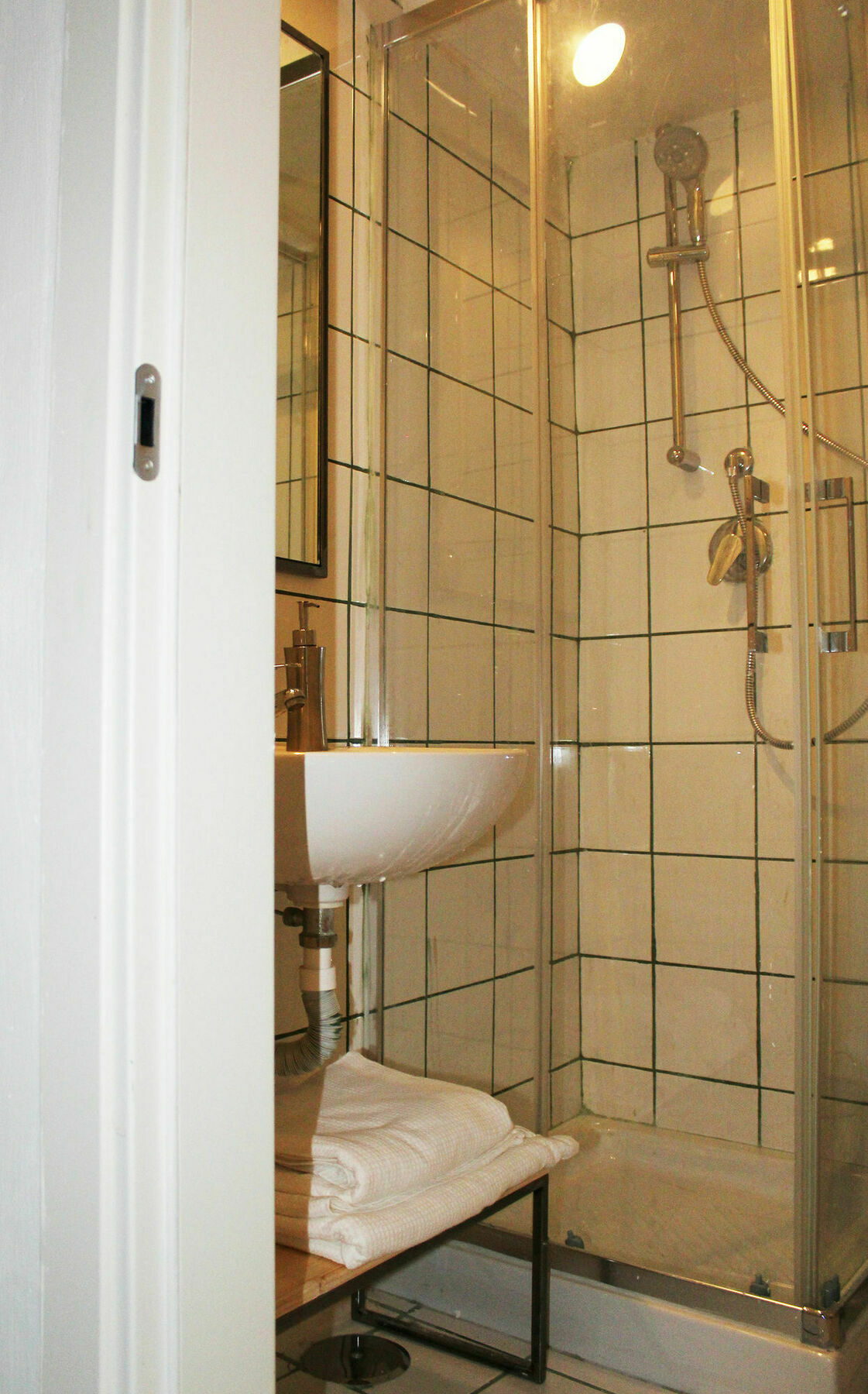 Monohouse Apartment Наполи Екстериор снимка